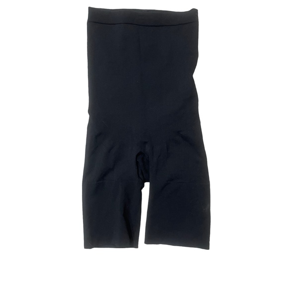 SPANX Assets Medium High Waist Shaping Breathable Shorts Black - Picture 3 of 3